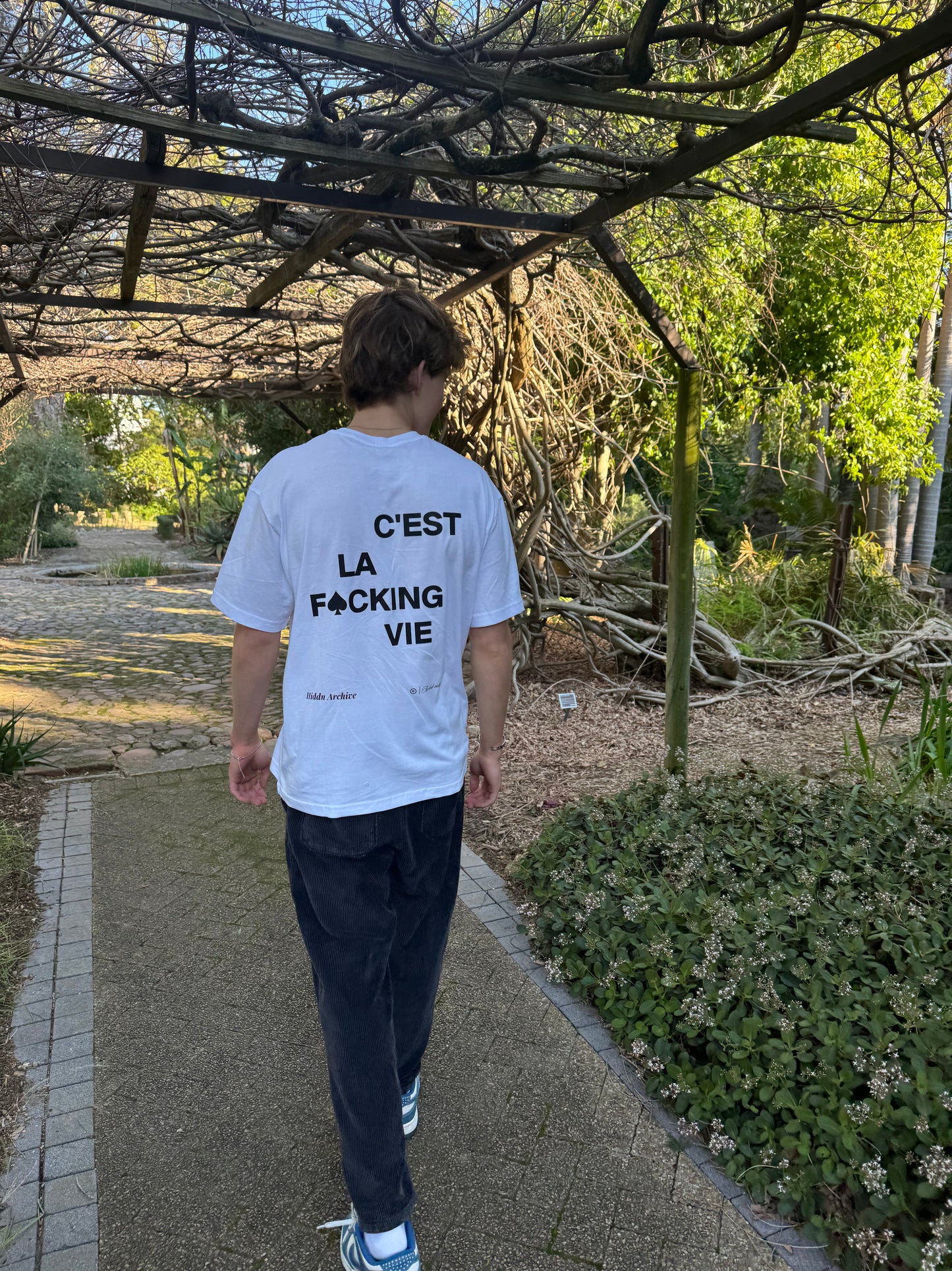 “Cest la vie” Over Sized Graphic Tee