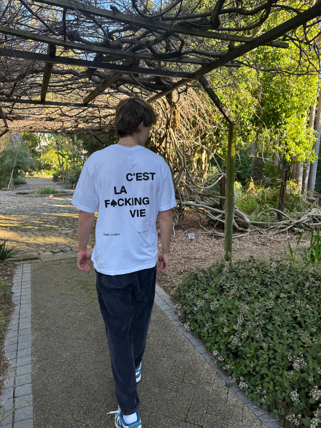 “Cest la vie” Over Sized Graphic Tee