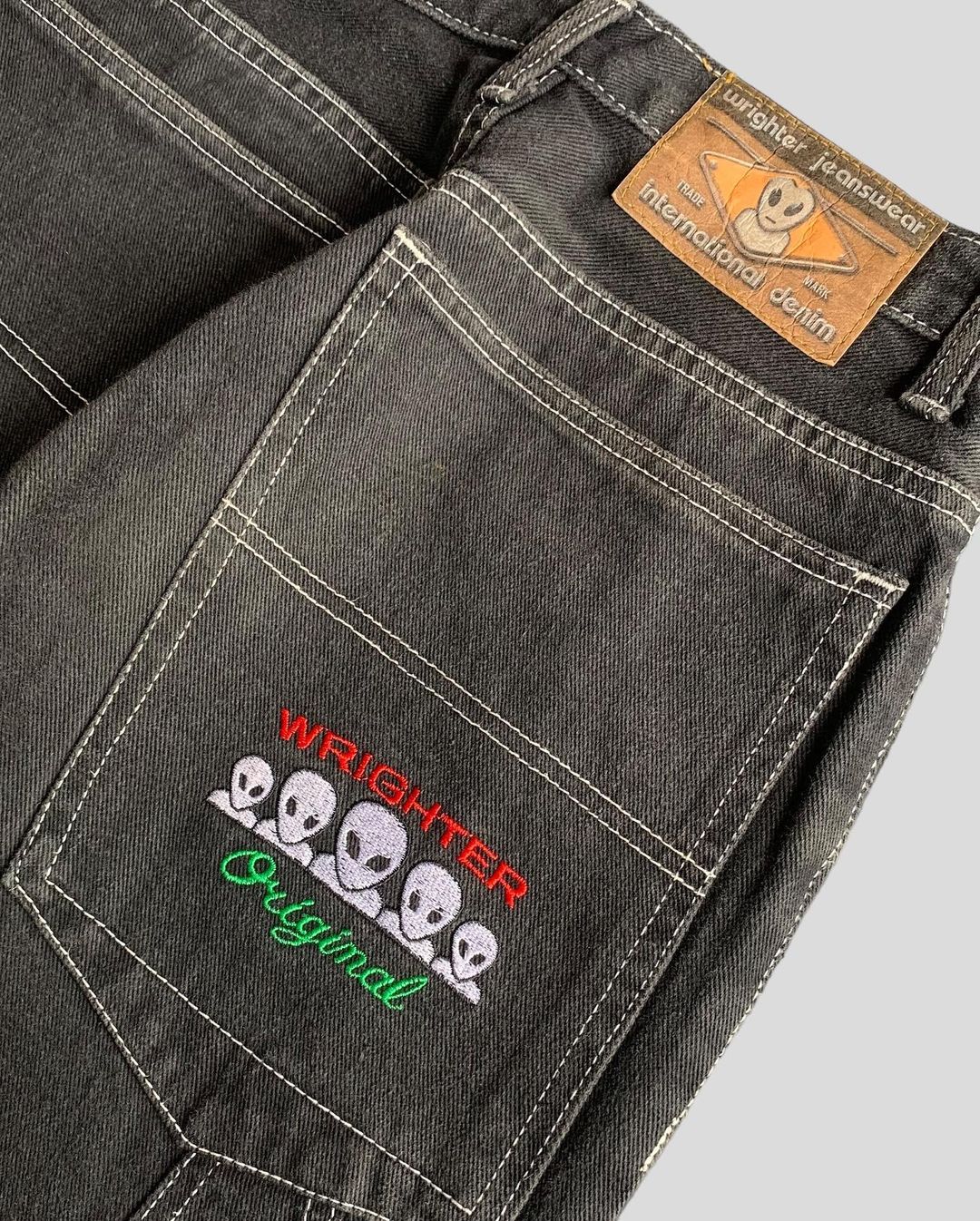 Retro "Bombshell" Unisex Baggy Jeans